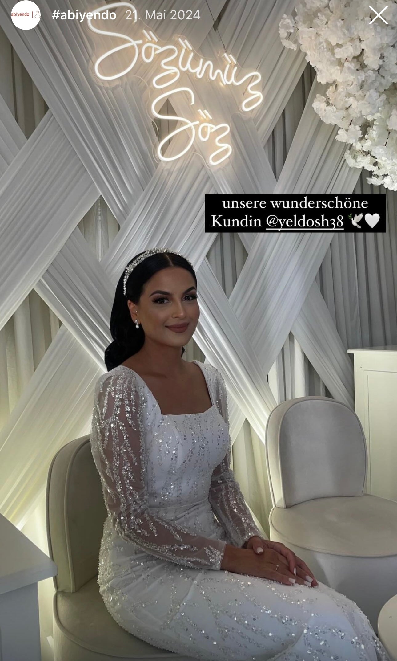 Midikleid mit Applikationen