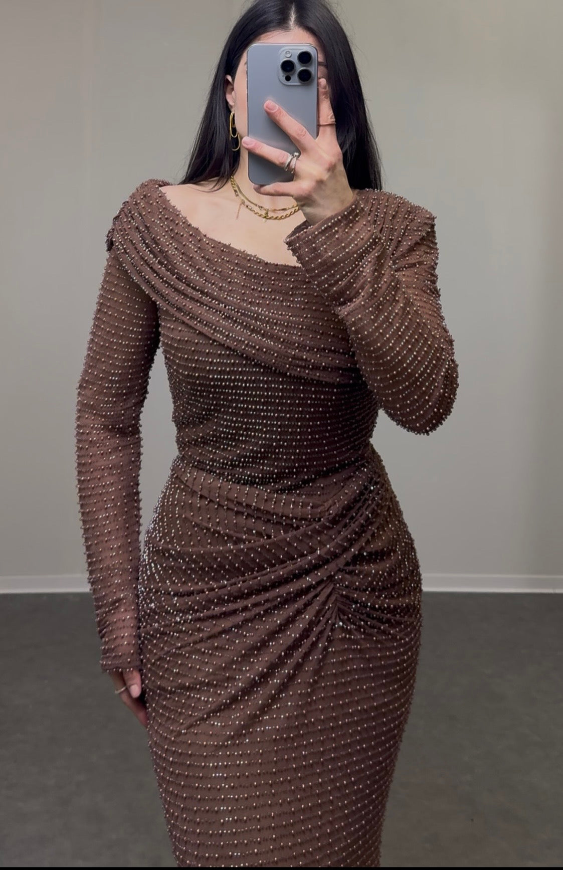 Langarmkleid mit Perlenstickerei