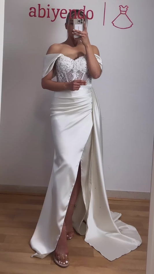 Off-Shoulder Kleid mit Spitzendetails