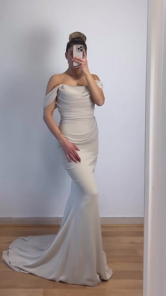 Off-Shoulder Maxikleid