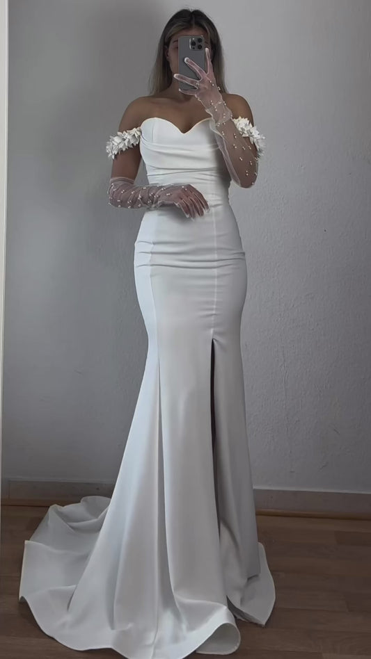 Off-Shoulder Maxikleid mit Armverzierungen