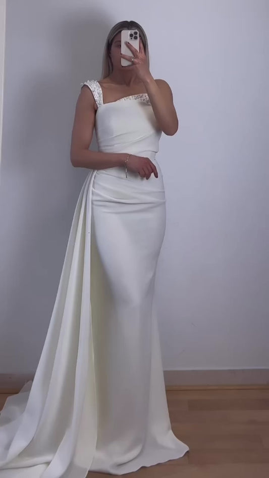 Oneshoulder Kleid mit Perlendetails