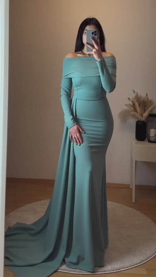 Offshoulder Kleid mit Schleppe