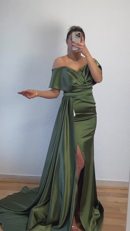 Off-Shoulder Kleid mit Schleppe