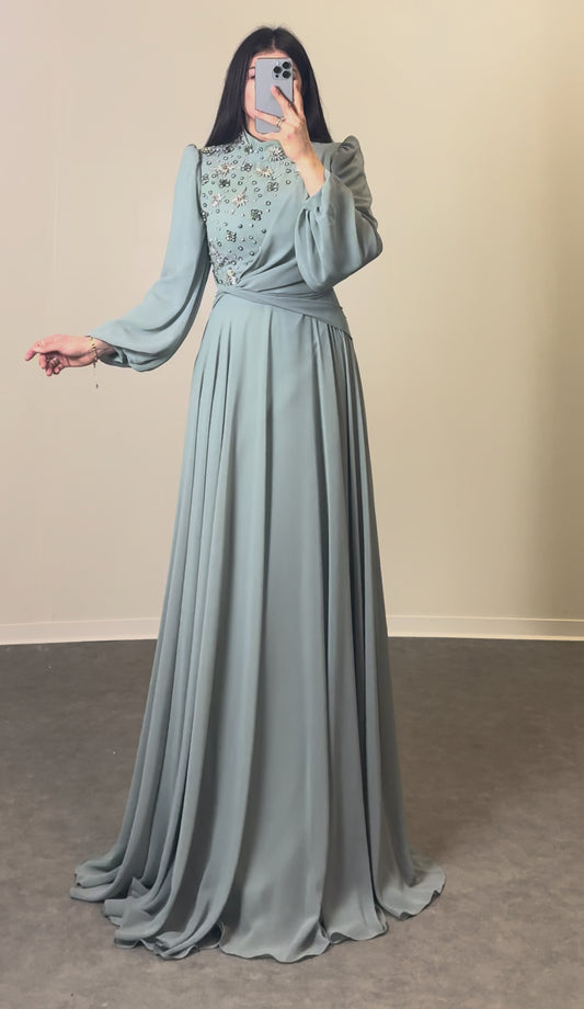 Langarm Maxikleid mit Blümchenapplikationen